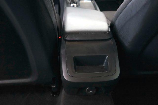 VOLVO V60 D3 Momentum Business Uniprop. Ufficiale Italia