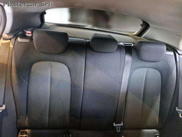 BMW 116 Serie 1 F40 116d Business Advantage auto GD180BJ