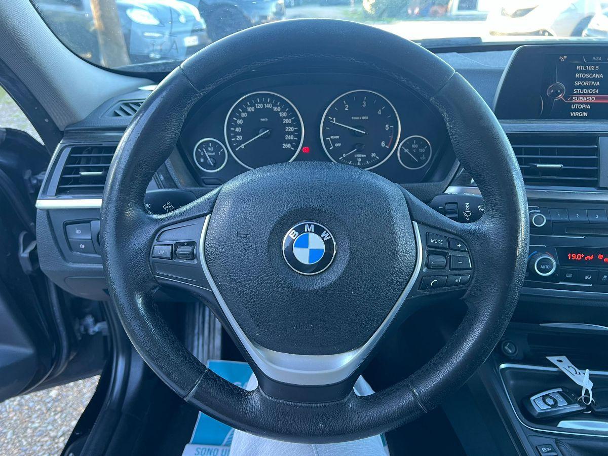 BMW - Serie 3 Touring - 318d Modern