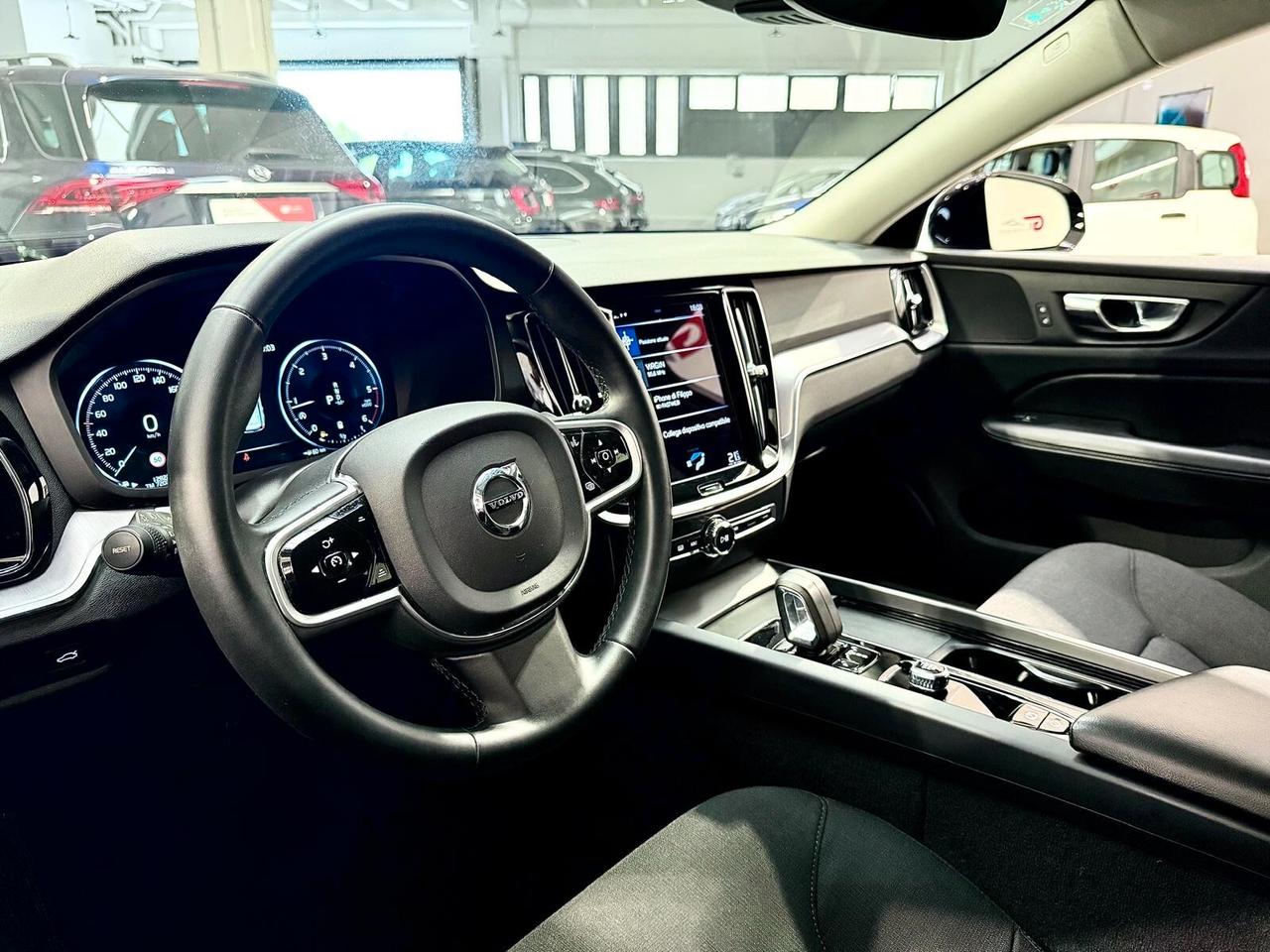 Volvo V60 Cross Country B4 (d) AWD automatico Plus