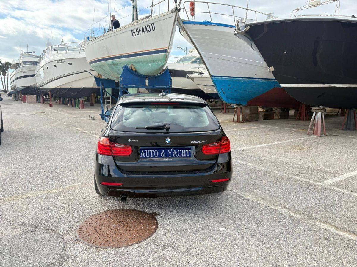 BMW - Serie 3 Touring - 320d Eff. Dynamics Business aut.