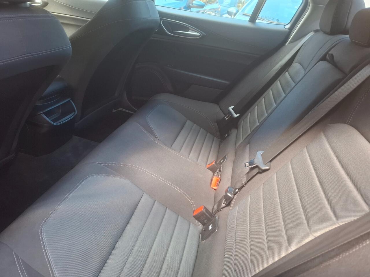 Alfa Romeo Giulia - 2.2 Eco Business