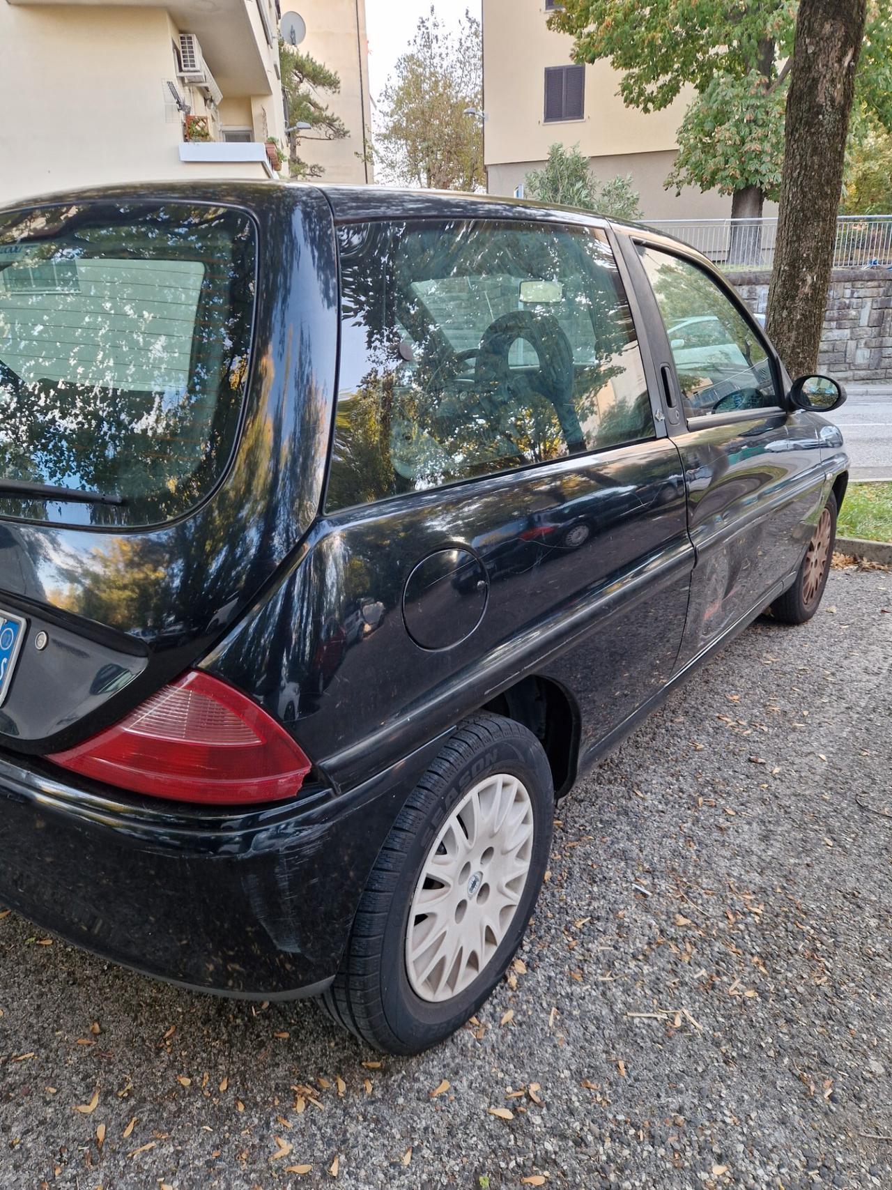Lancia Y 1.2i Benz 60CV - 2002