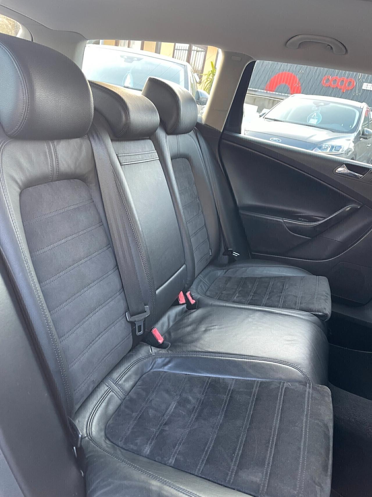 Volkswagen Passat 2.0 TDI 140cv Full Optional