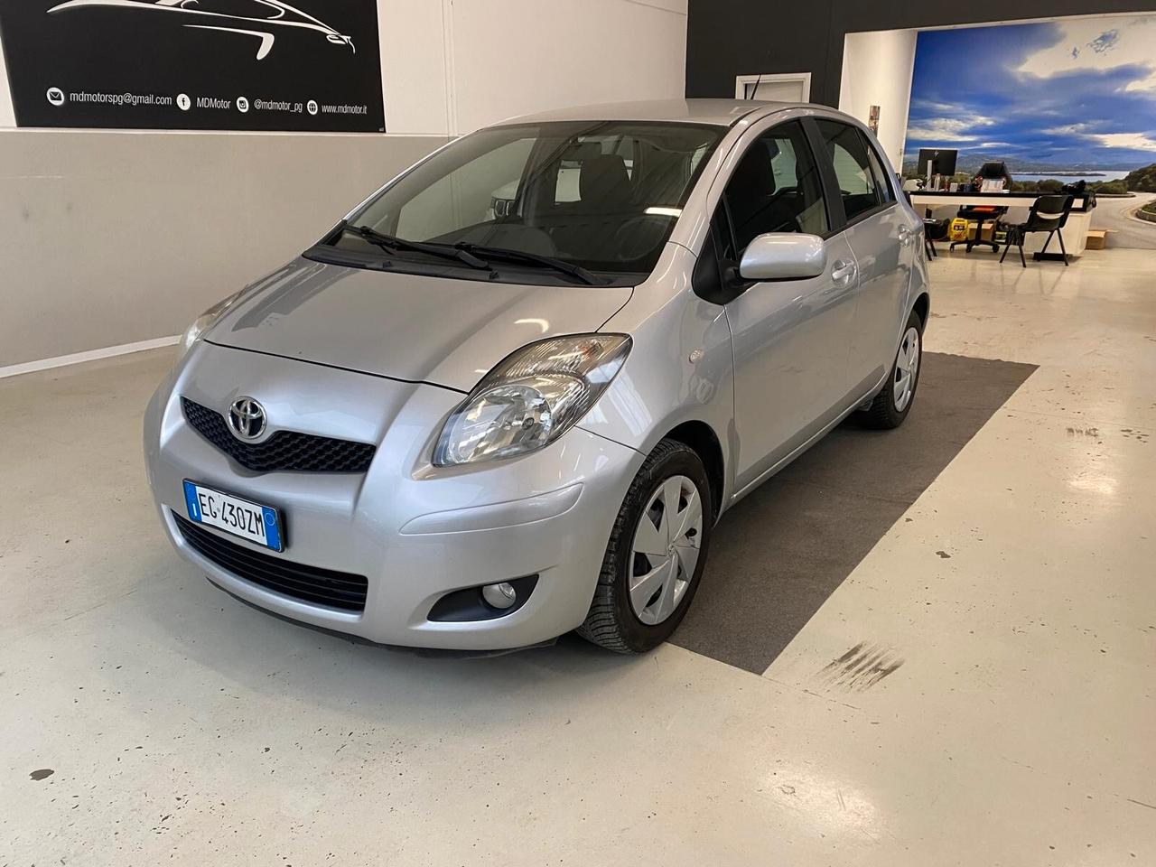 Toyota Yaris 1.0 5 porte Sol