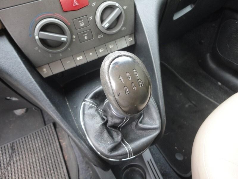 LANCIA Ypsilon 1.2 Oro