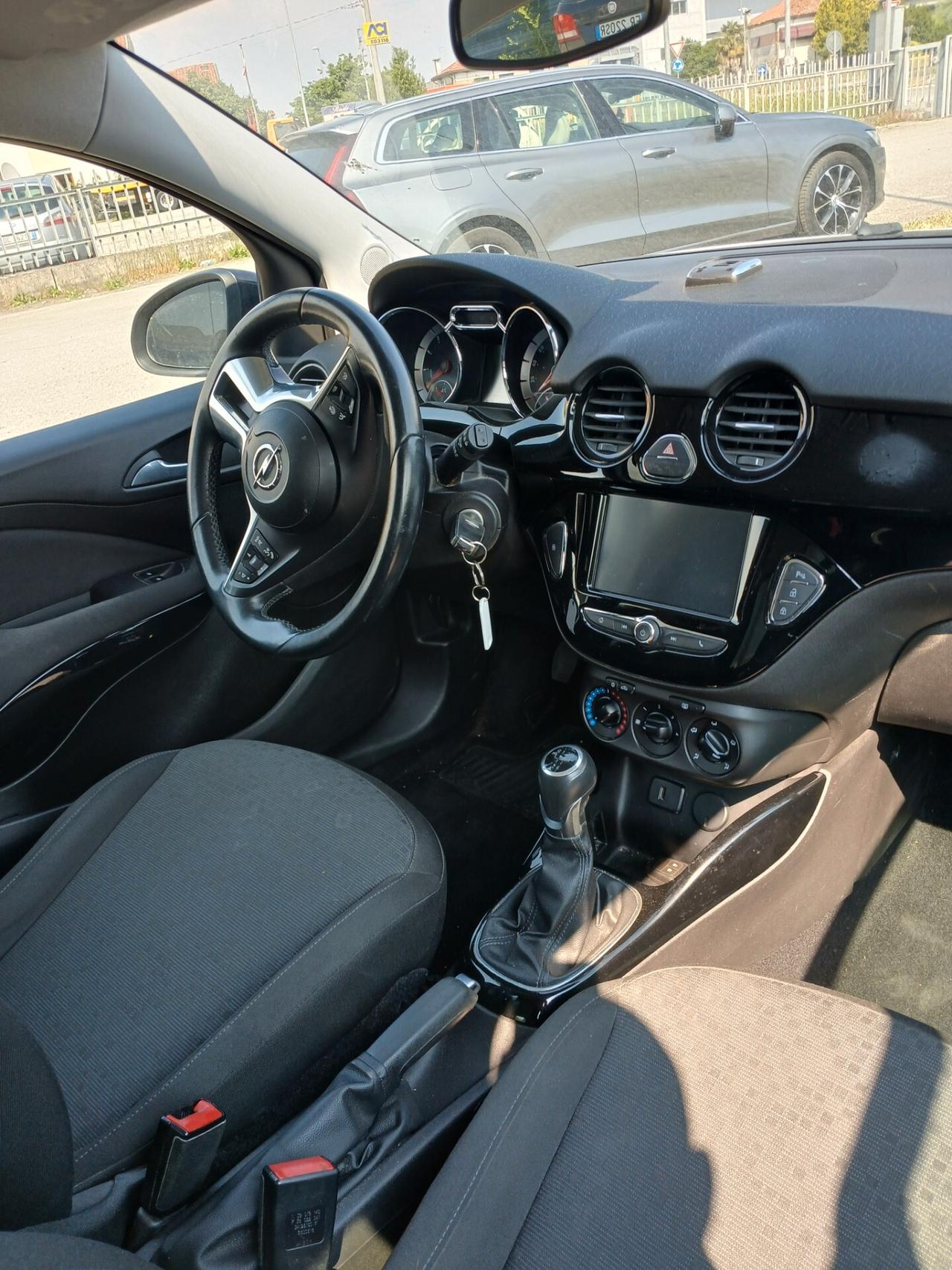 Opel Adam 1.2 70 CV