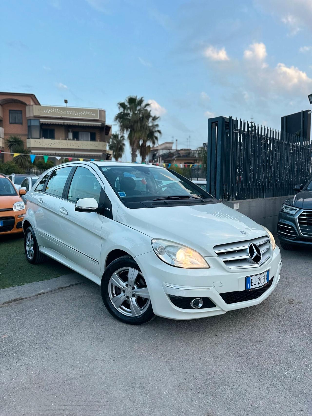 Mercedes-benz B 200 B 180 NGT BlueEFFICIENCY Premium