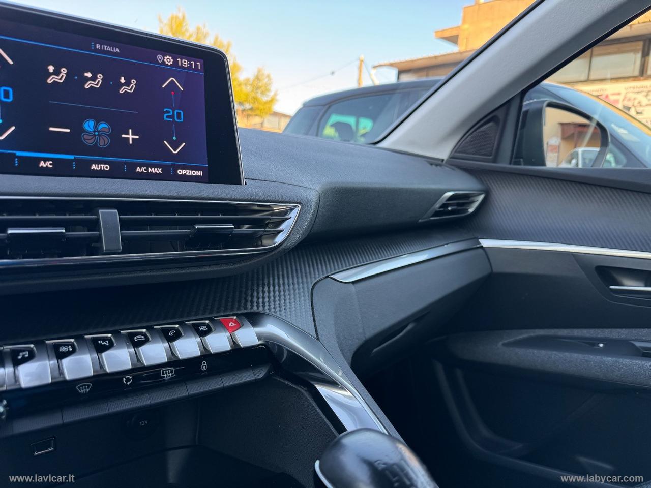 PEUGEOT 3008 BlueHDi 130 S&S Allure Pack