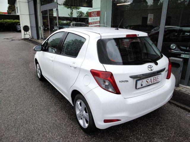 TOYOTA Yaris 1.0 5 porte Lounge