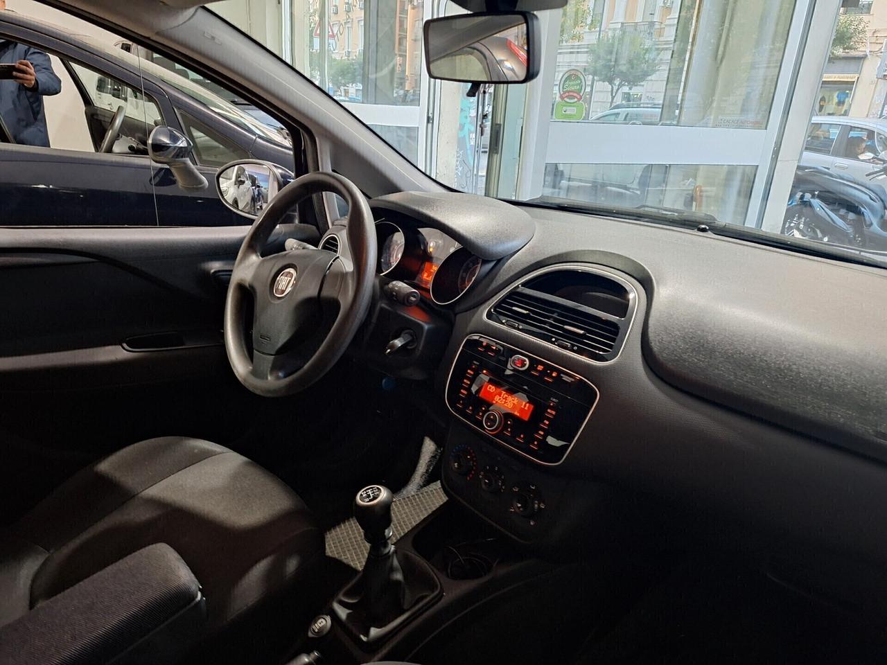 Fiat Punto 1.4 Natural Power 77CV Lounge 2016