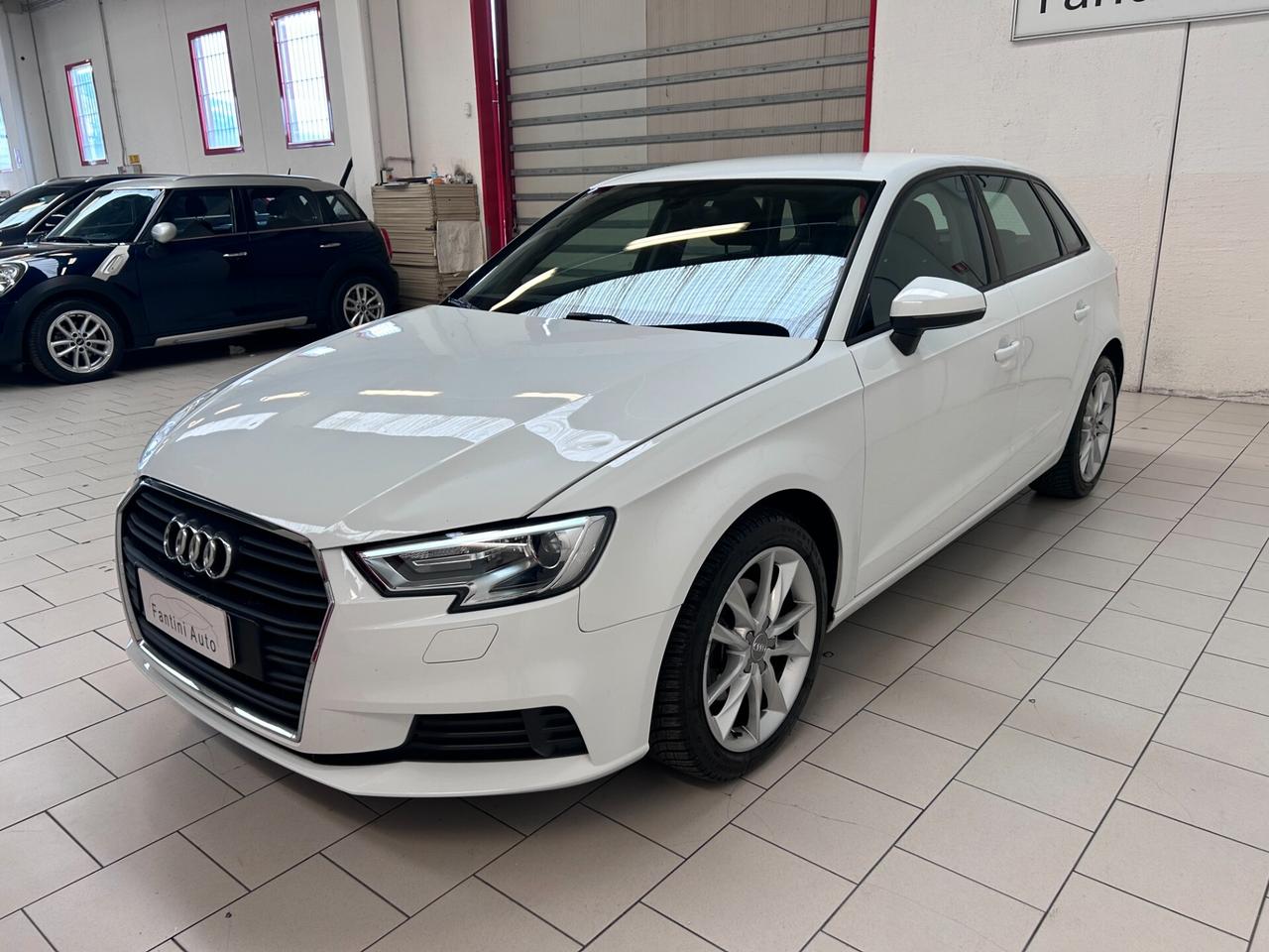 Audi A3 sportback 1.6 TDI 116cv S tronic SOLO PER COMMERCIANTI