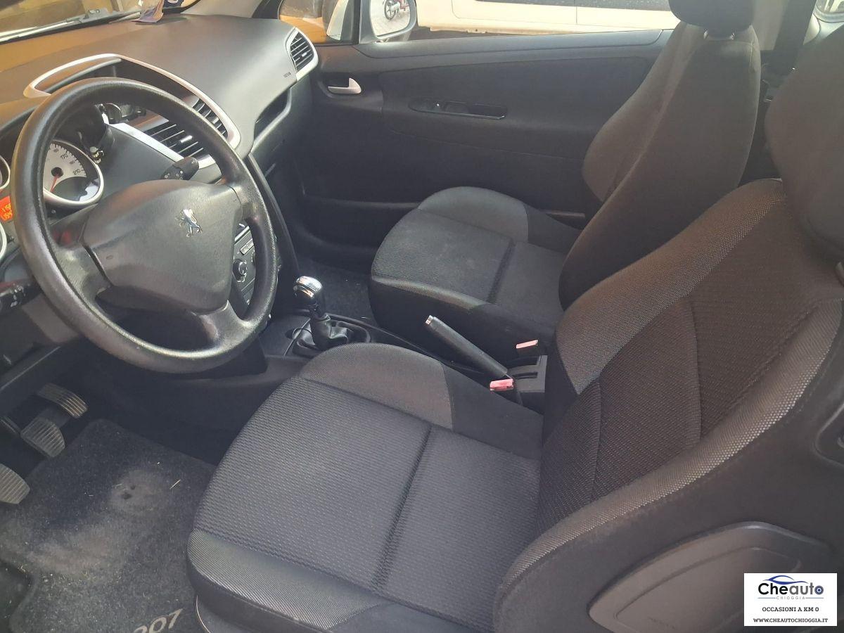 PEUGEOT - 207 - HDi 70CV 3p. X Line