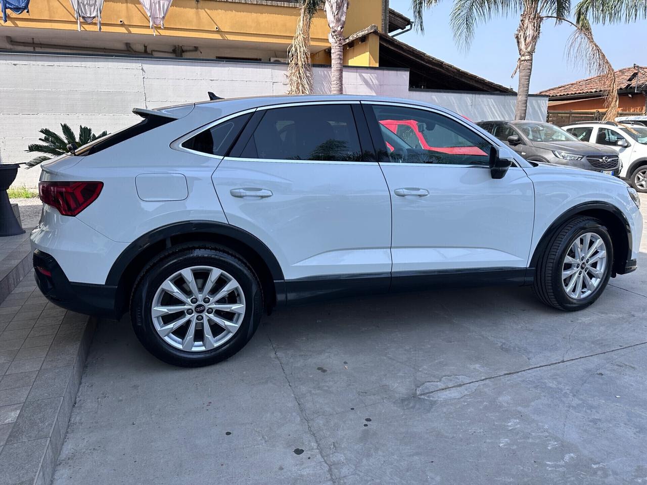 Q3 SPB 35 TDI S tronic Business Plus