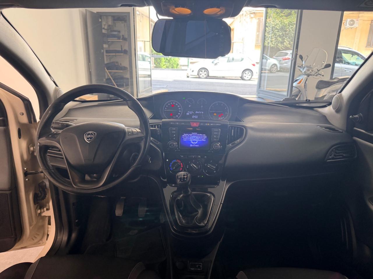 Lancia Ypsilon 1.3 MJT 16V 95 CV 5 porte S&S Gold