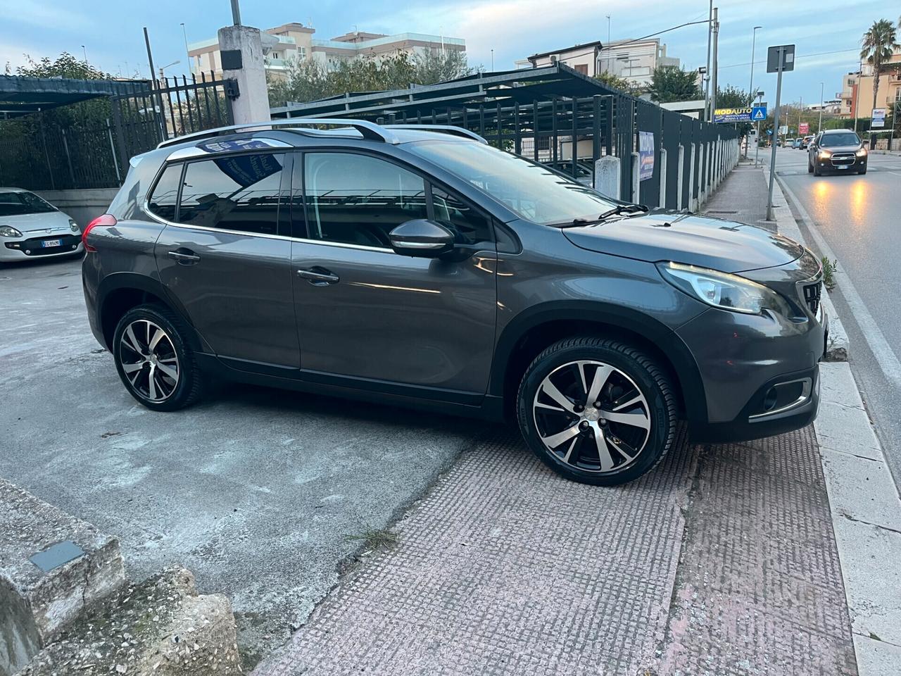 Peugeot 2008 1.5 HDi Full Optional Km 109.00