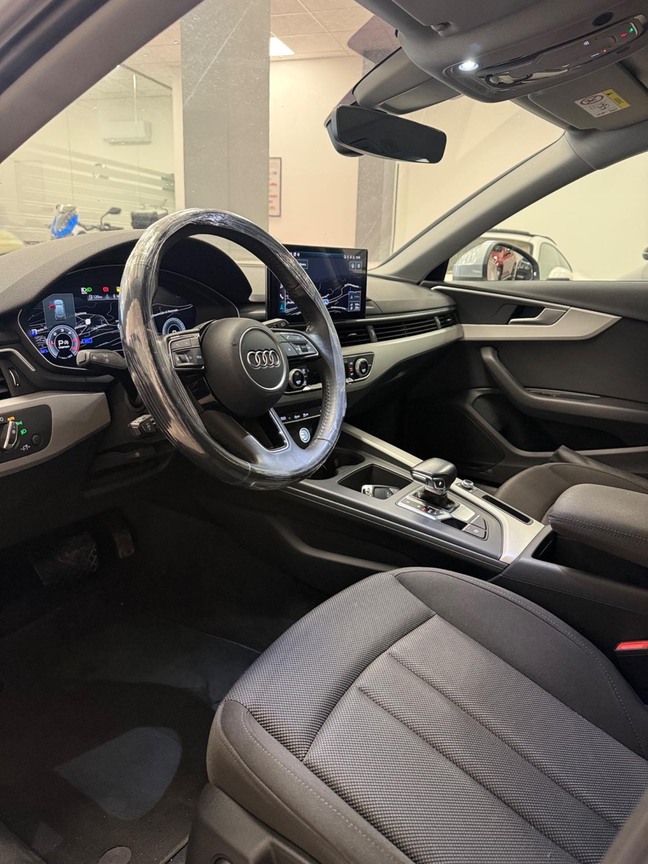 Audi A4 Avant 40 TDI S tronic line edition