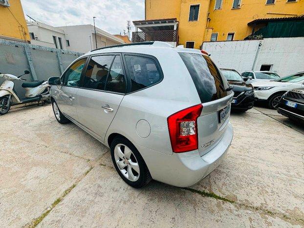 Kia Carens Kia Carens 2.0 crdi 16v vgt EX Class 7