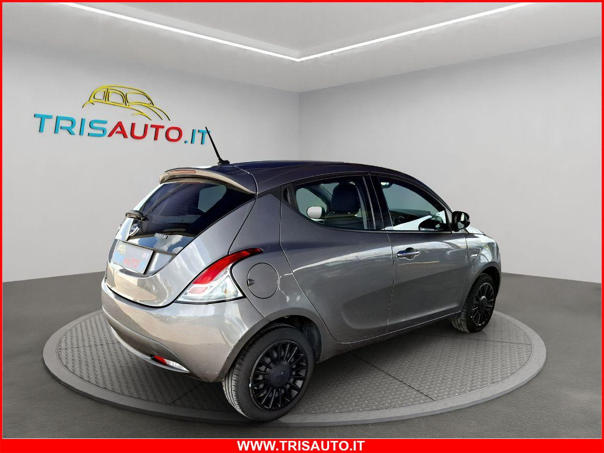 LANCIA Ypsilon 1.0 Hybrid Silver NEOPATENTATI