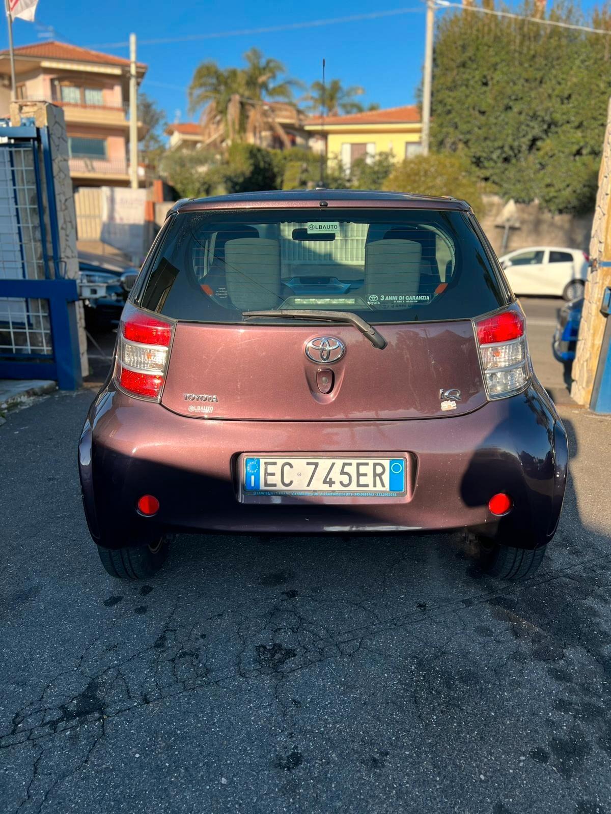 Toyota iQ 1.0 High