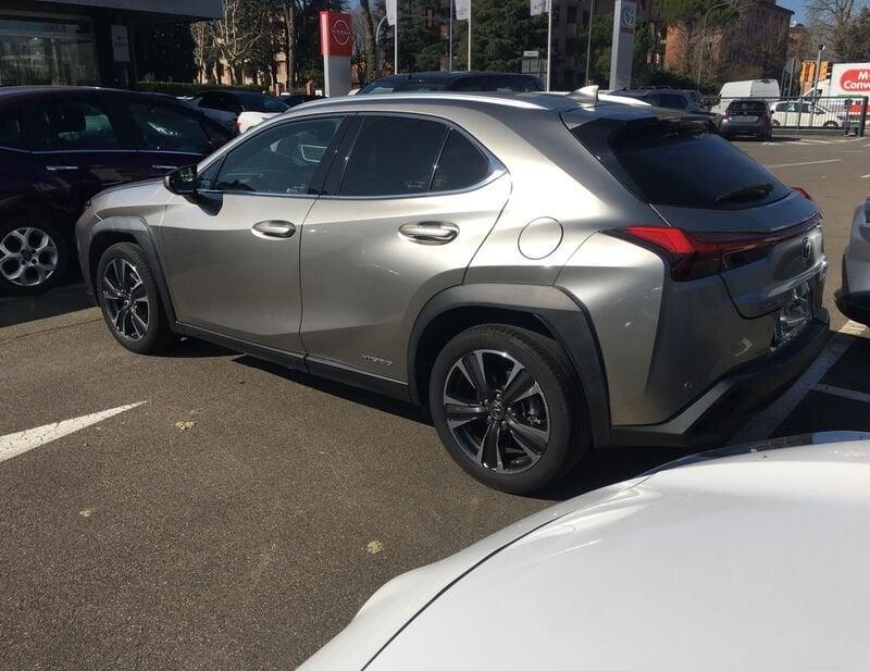 Lexus UX Hybrid Premium