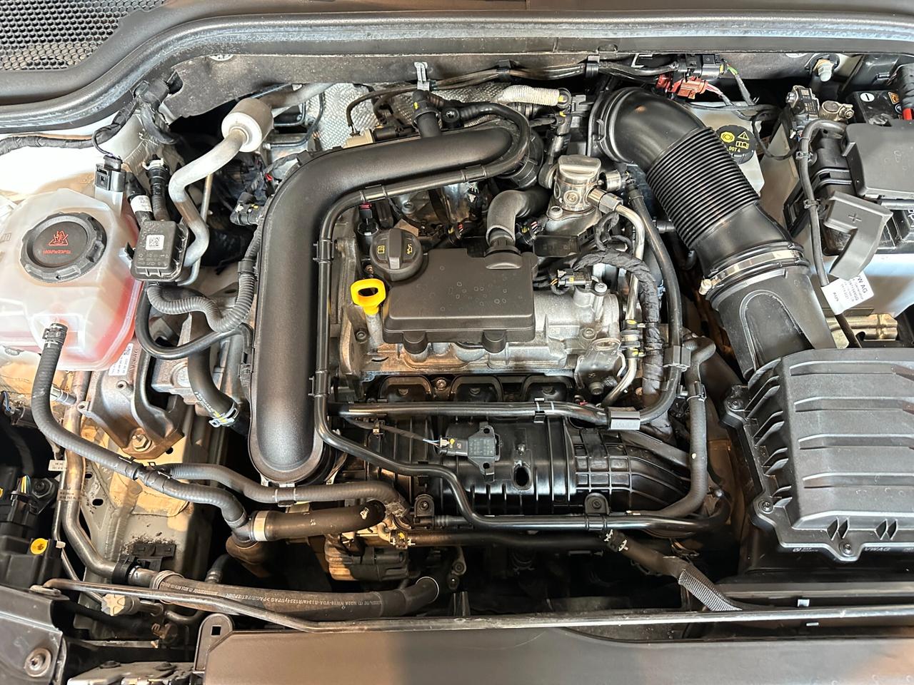 Skoda Kamiq 1.0 TSI Ambition Black Dots