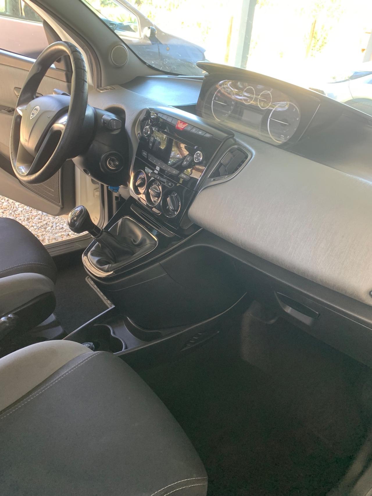 Lancia Ypsilon 1.3 MJT 16V 95 CV 5 porte S&S Platinum