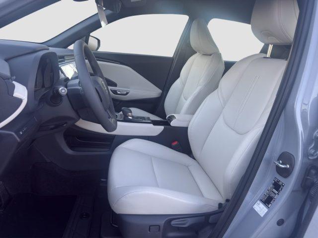 LEXUS LBX LBX Hybrid Elegant