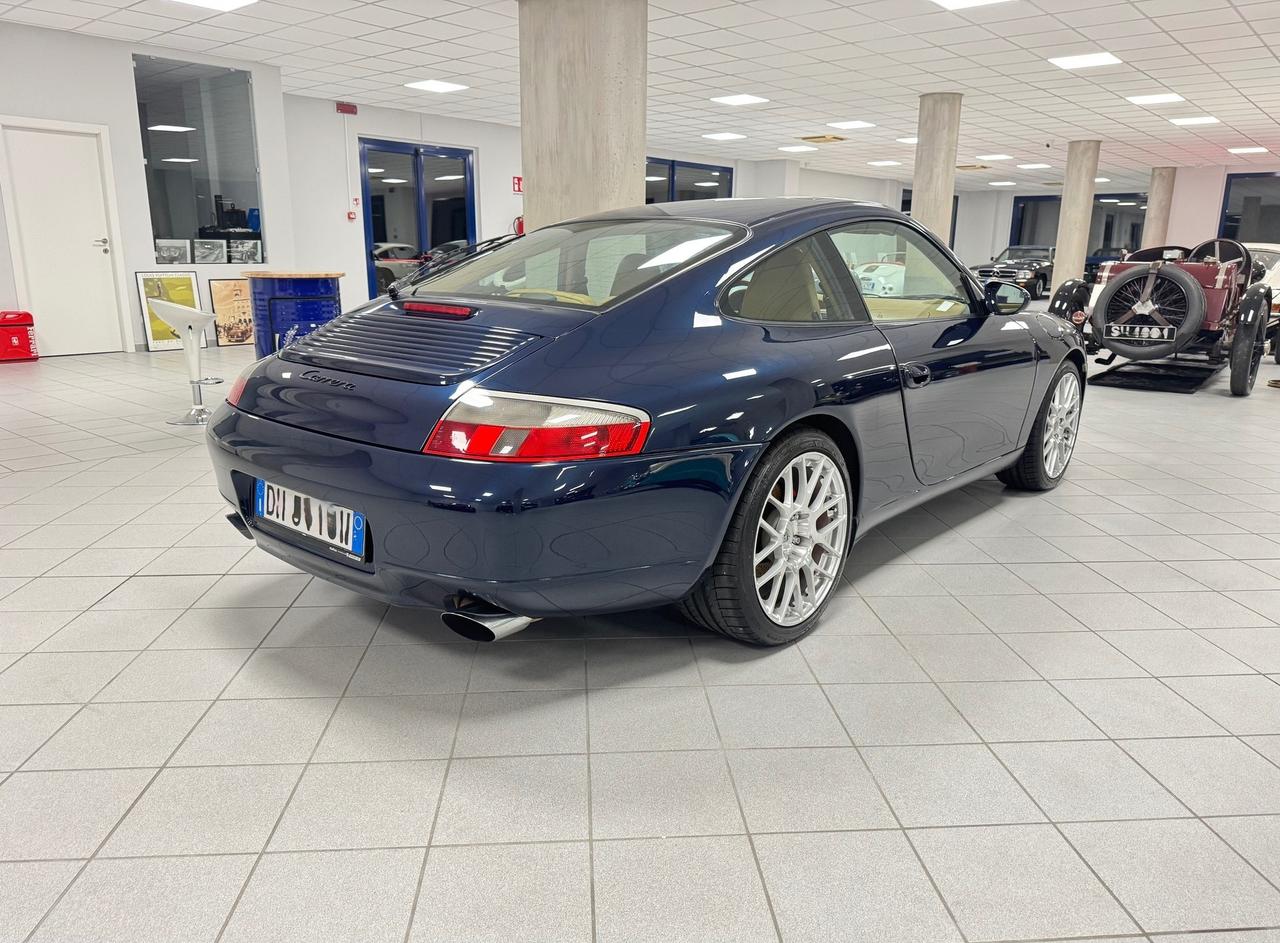 Porsche 996 Carrera