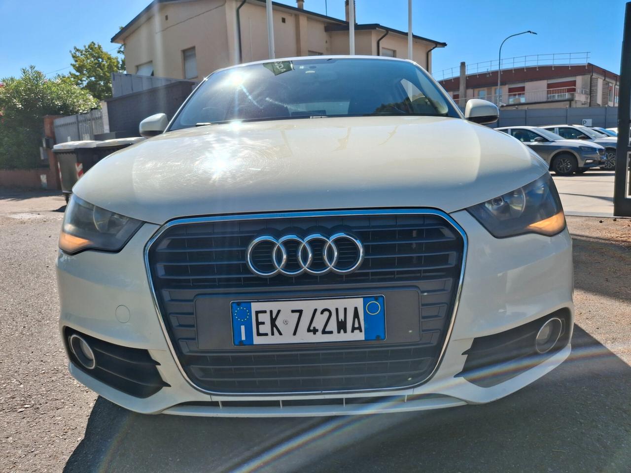 Audi A1 1.6 TDI Attraction-DIESEL-