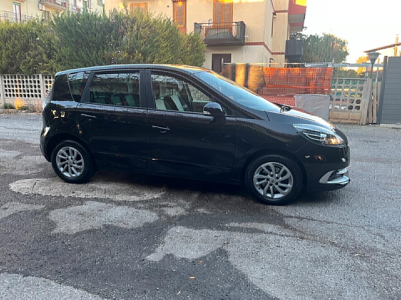 Renault Scenic 1.5dCI Bassi Consumi
