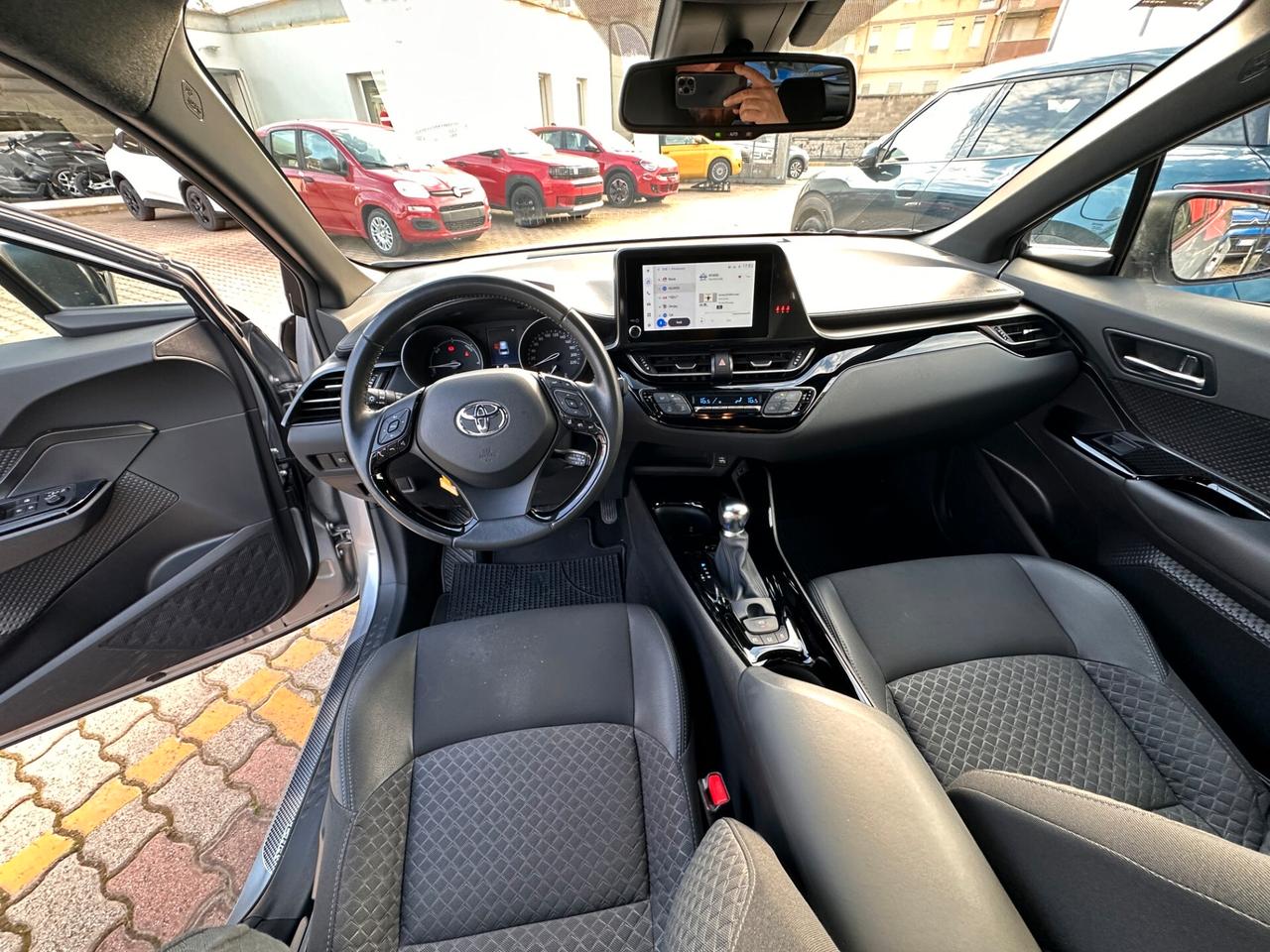 Toyota C-HR 2.0 Hybrid E-CVT Lounge