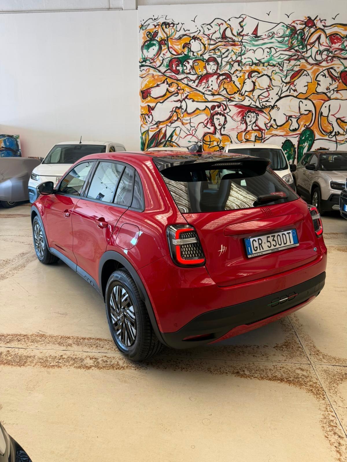 Fiat 600 600e Red