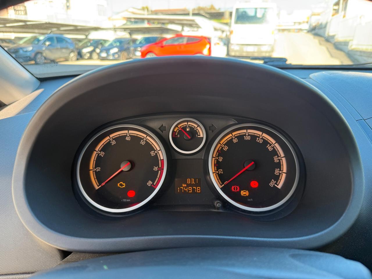 Opel Corsa 1.2 5 porte Club