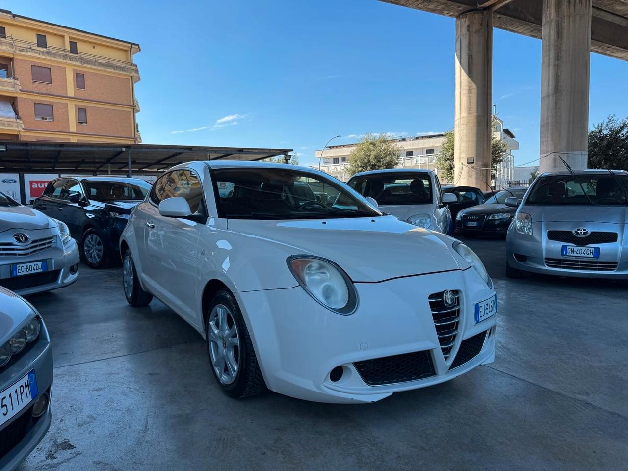 Alfa Romeo MiTo 1.4 105 CV M.air S&S Distinctive Sport Pack