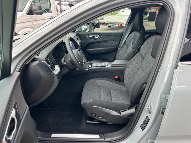 VOLVO XC60 B5 AWD automatico Core