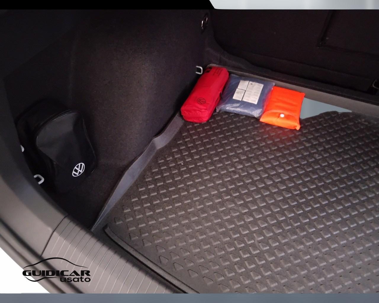 VOLKSWAGEN Tiguan II 2021 - Tiguan 1.5 tsi R-Line 150cv dsg