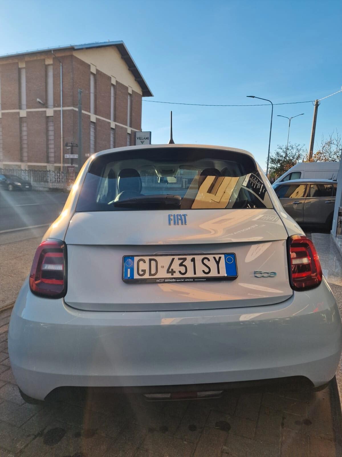 Fiat 500e 42 KWh ICON