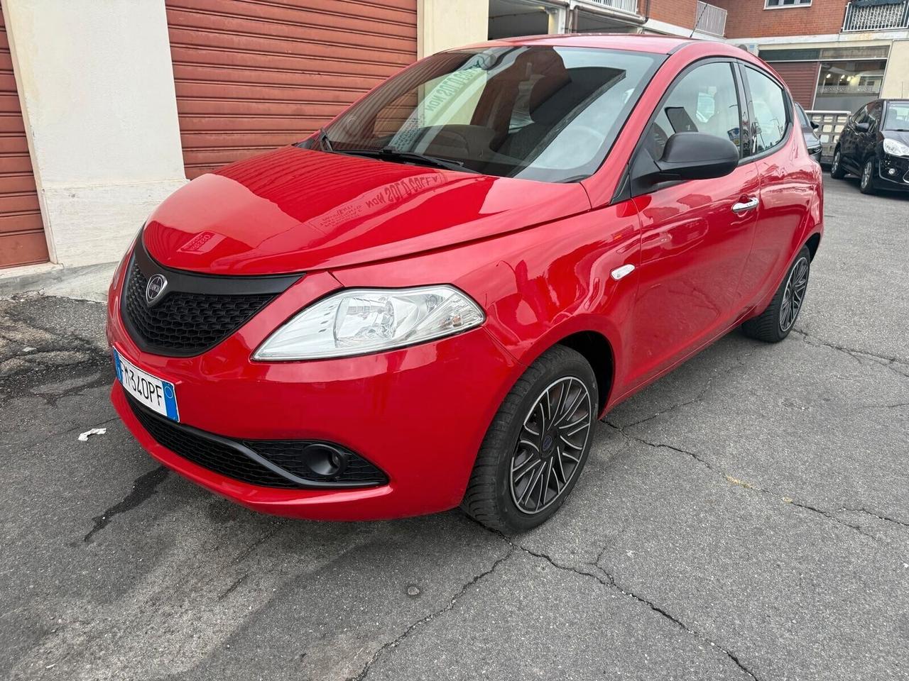 Lancia Ypsilon 1.2 69 CV 5 porte GPL Ecochic Gold