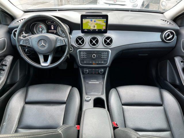MERCEDES-BENZ GLA 200 d Automatic 4Matic Sport Enduro TETTO PANORAMICO