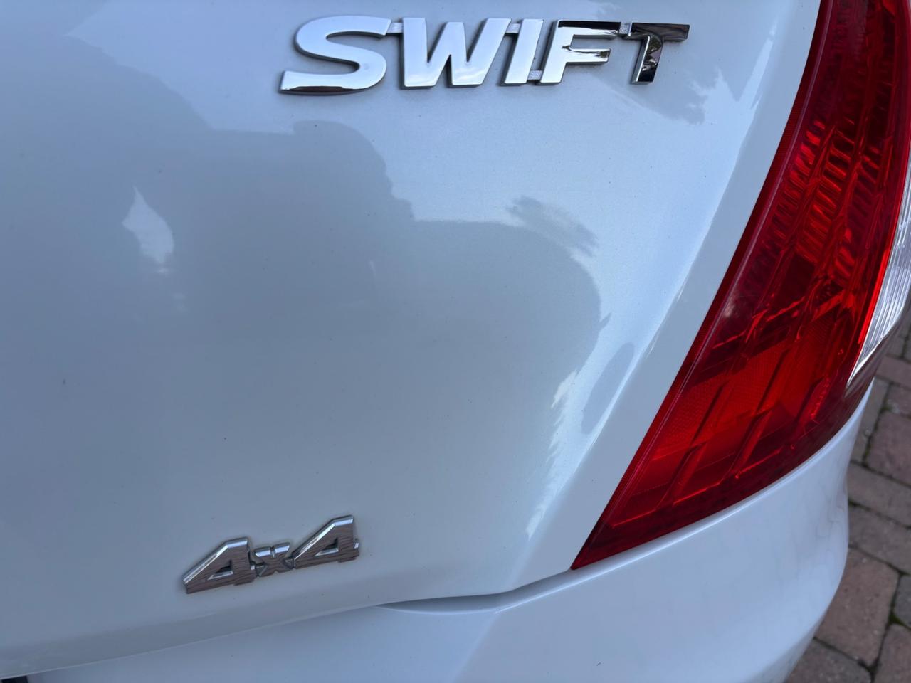 Suzuki Swift 1.2 VVT 4WD 5 porte