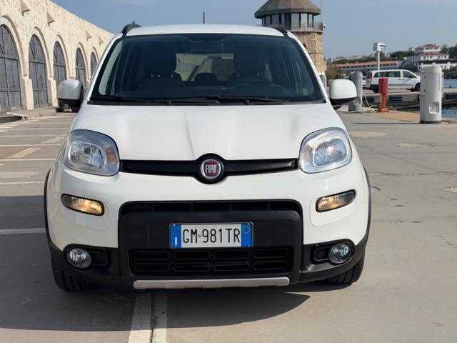 FIAT Panda 1.0 HYBRID CITY LIFE+CLIMATRONIC+SCHERMO+5POSTI