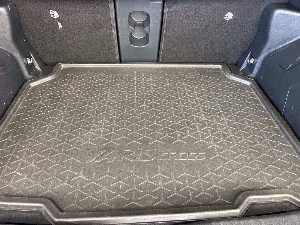 TOYOTA Yaris cross 1.5h lounge fwd 116cv e-cvt del 2022