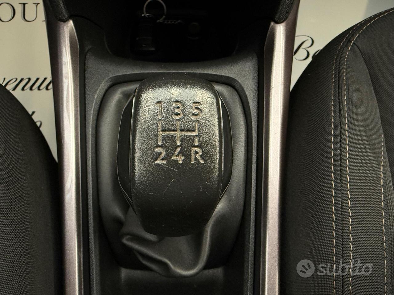 Peugeot 2008 1.2 VTi Active ok neopatentati