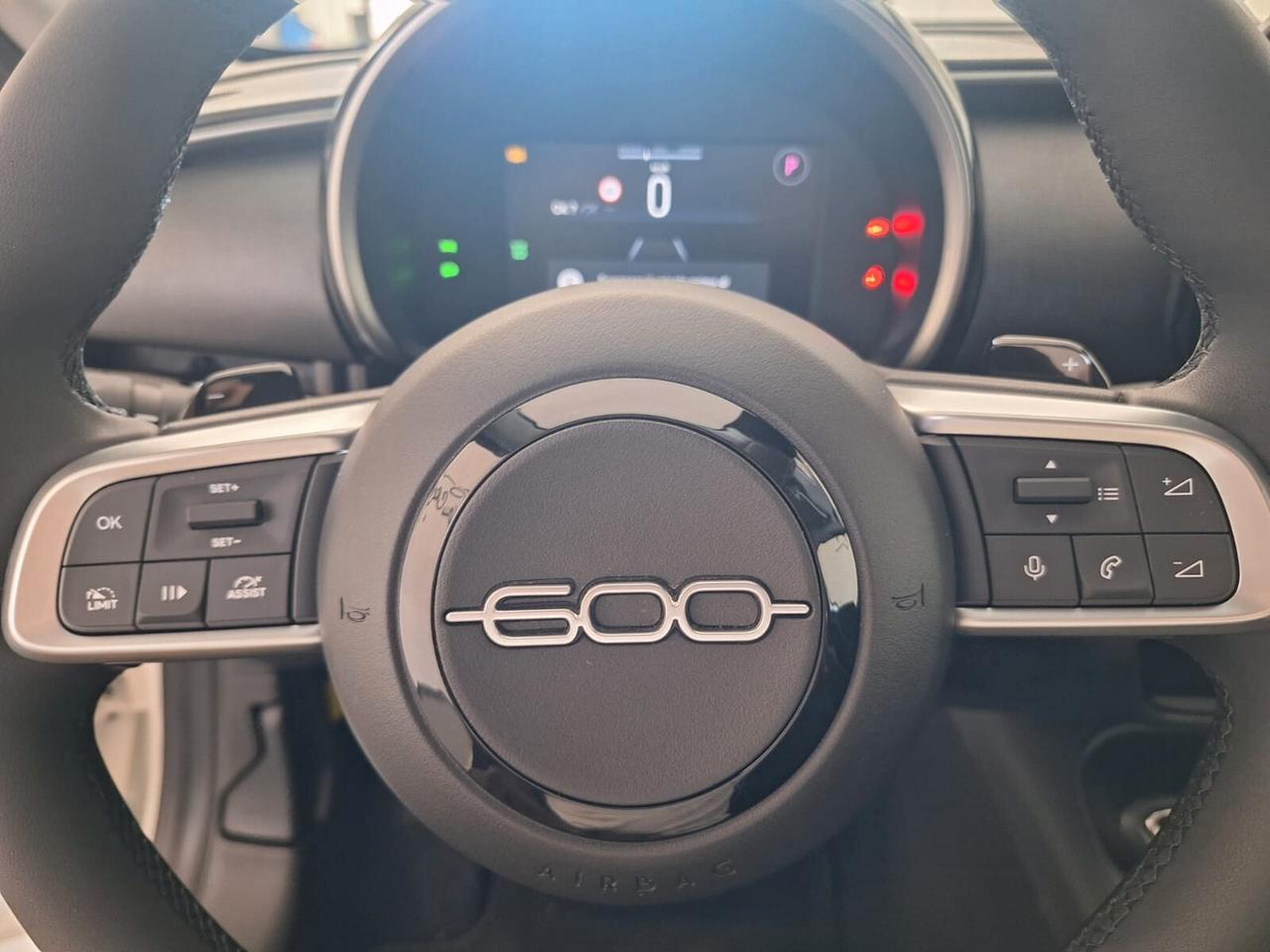 Fiat 600 Hybrid 110 CV DCT MHEV La Prima