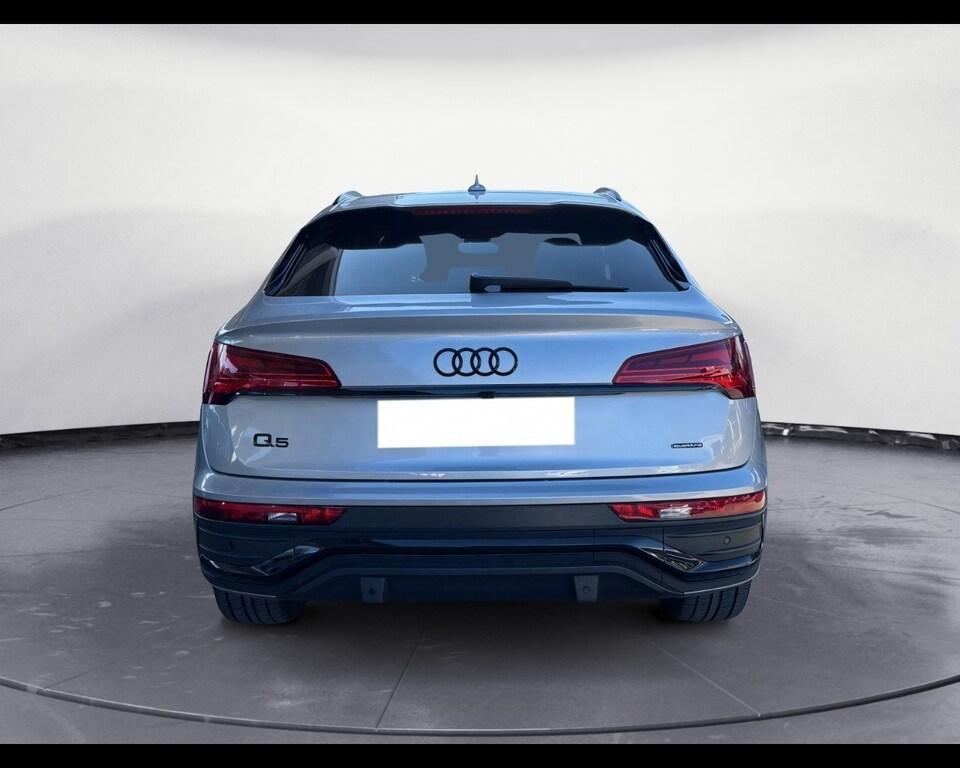 Audi Q5 40 2.0 TDI mHEV 12V Quattro S tronic