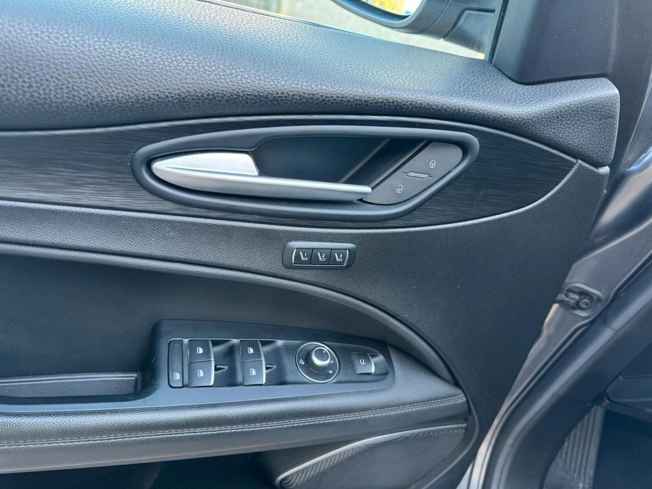 Alfa Romeo Stelvio 2.2 Turbodiesel 190 CV AT8 RWD Executive