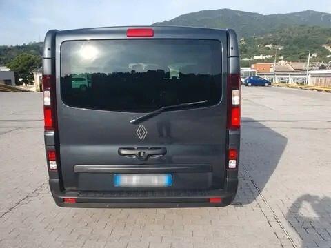 Renault Trafic 9 posti