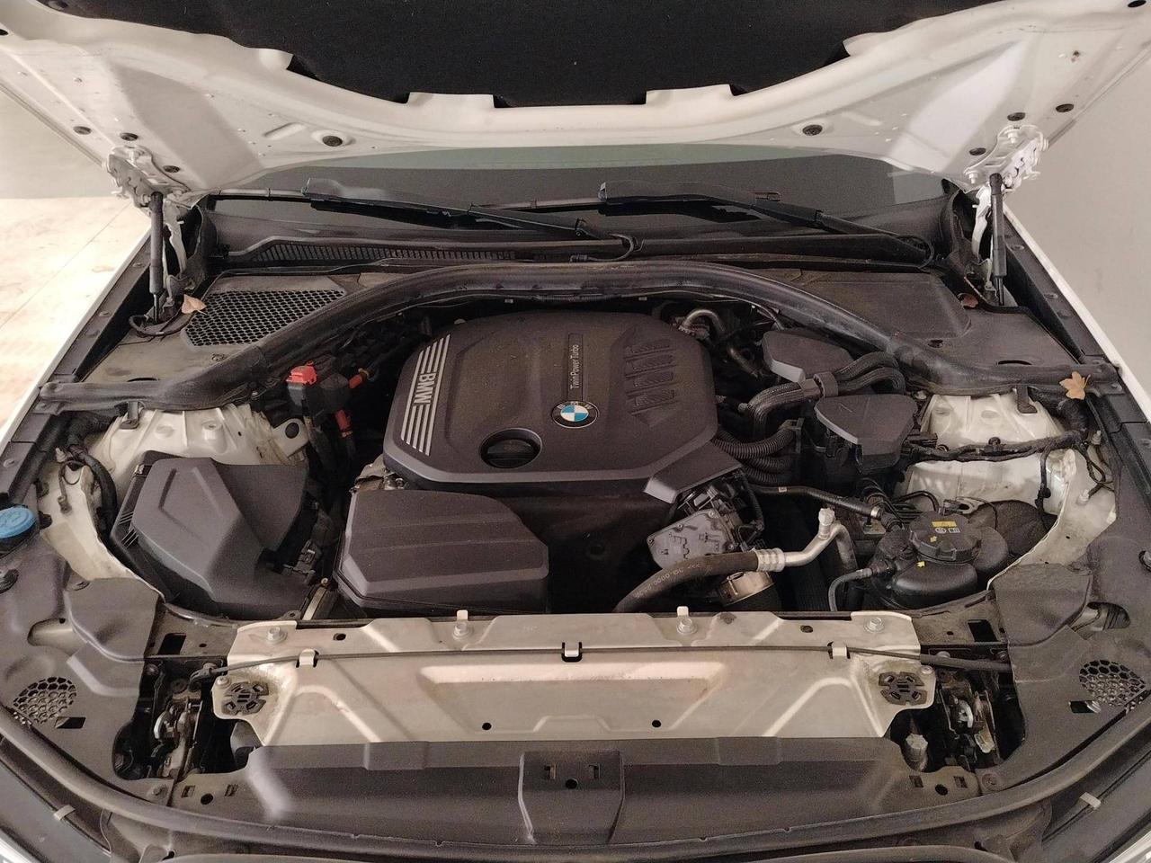 BMW Serie 3 318d Berlina MSport