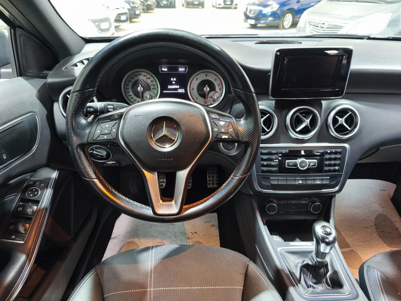 Mercedes-benz A 180 CDI BlueEFFICIENCY Sport AMG